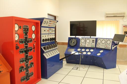 عکس مجتمع آموزش فنون اهواز