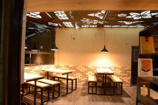 عکس کافه کتاب زمان