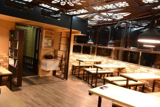 عکس کافه کتاب زمان