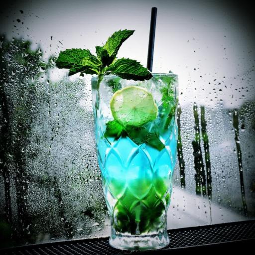 عکس کافه کتاب زمان