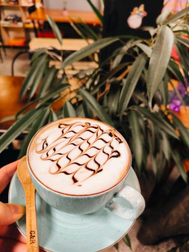 عکس کافه‌ کتاب دال