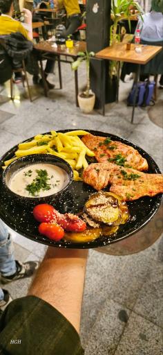 کافه‌ کتاب دال