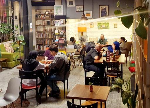 عکس کافه‌ کتاب دال