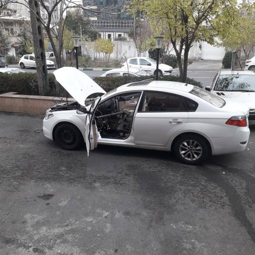 عکس تعمیرگاه سورنتو
