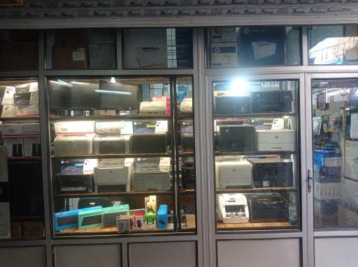 عکس ماشینهای اداری و کامپیوتر ادیب