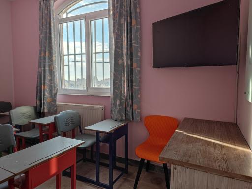 عکس مدرسه ابتدایی دخترانه غیر دولتی هم درس