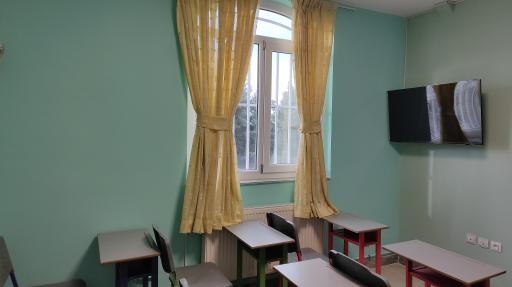 عکس مدرسه ابتدایی دخترانه غیر دولتی هم درس