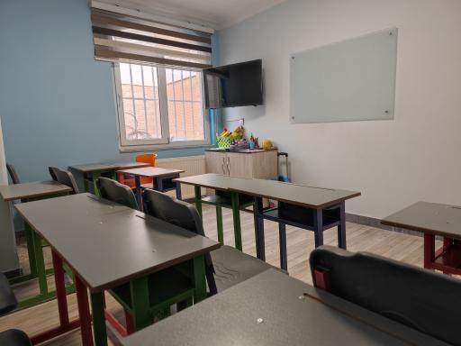 عکس مدرسه ابتدایی دخترانه غیر دولتی هم درس