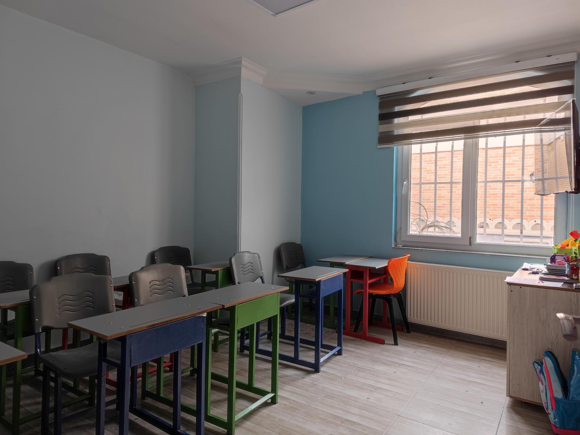 عکس مدرسه ابتدایی دخترانه غیر دولتی هم درس