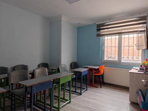 عکس مدرسه ابتدایی دخترانه غیر دولتی هم درس