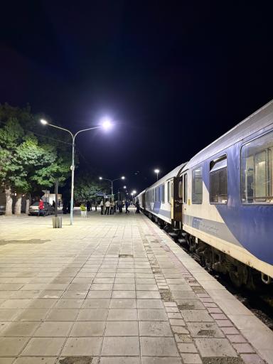 عکس ایستگاه راه آهن ازنا