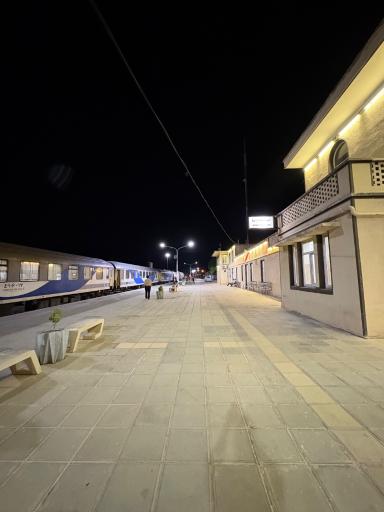 عکس ایستگاه راه آهن ازنا