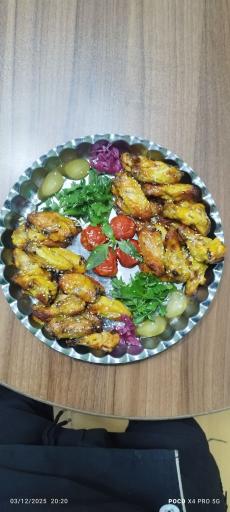 عکس تهیه غذای رها