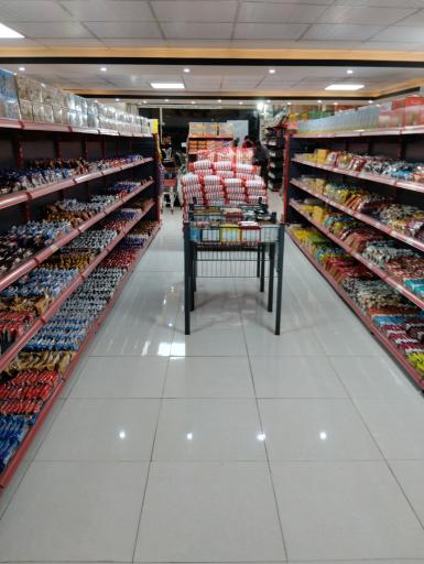 عکس فروشگاه شیرین عسل شبستر