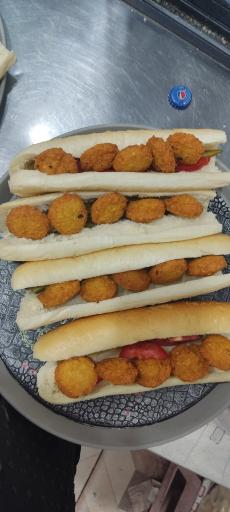 عکس اغذیه و فلافلی عمو عزیز