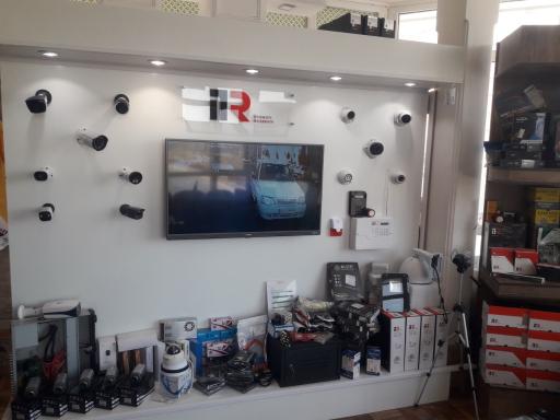 عکس فروشگاه دوربین مداربسته آپادانا