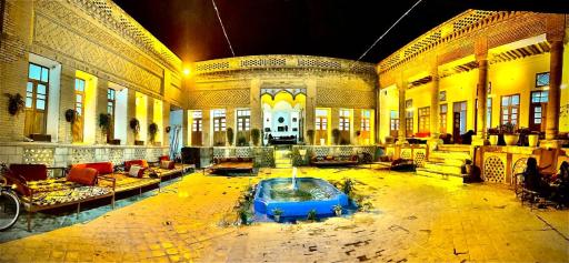 عکس عمارت خانه محسنی ها