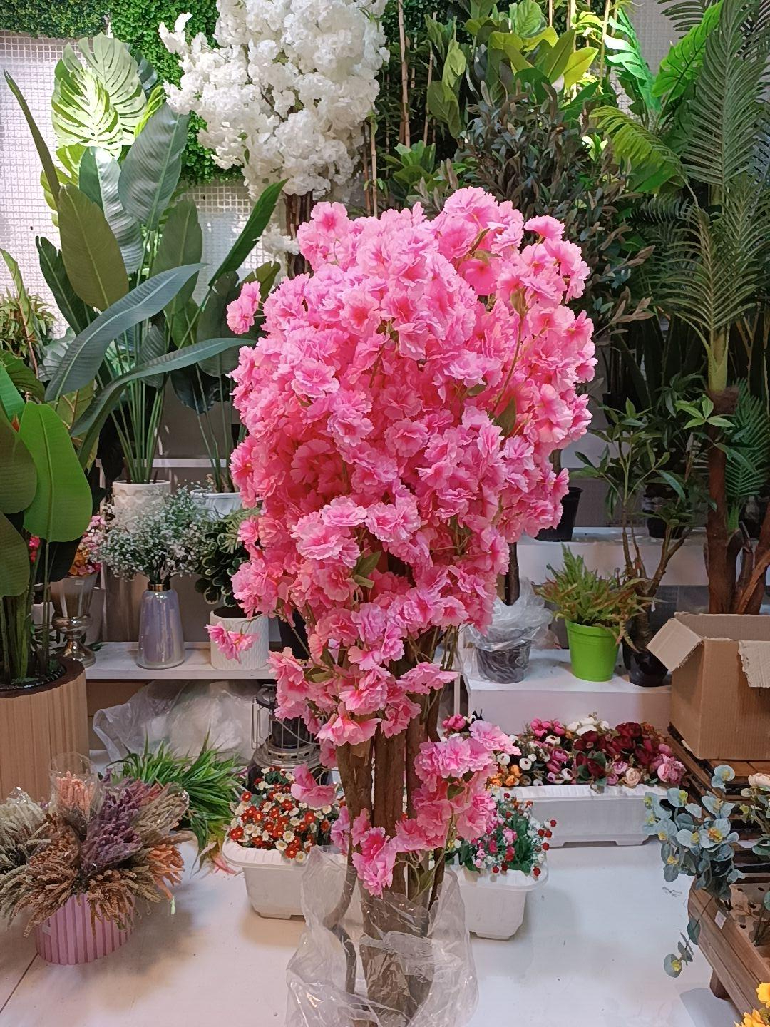 عکس گل و درختچه مصنوعی ریحانا