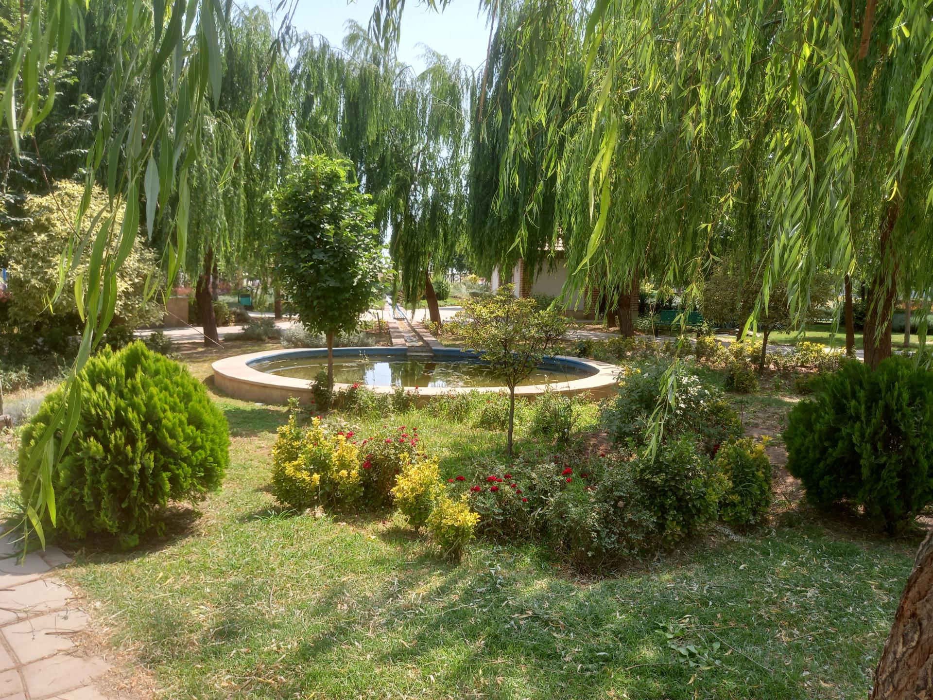 عکس بوستان مادر