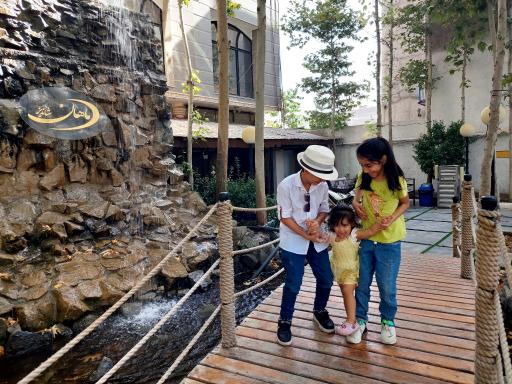 عکس رستوران ماهان شاندیز