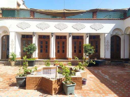 عکس عمارت شاه‌نشین 