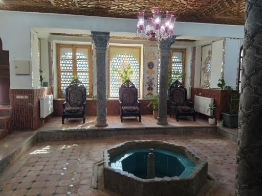 عکس عمارت شاه‌نشین 