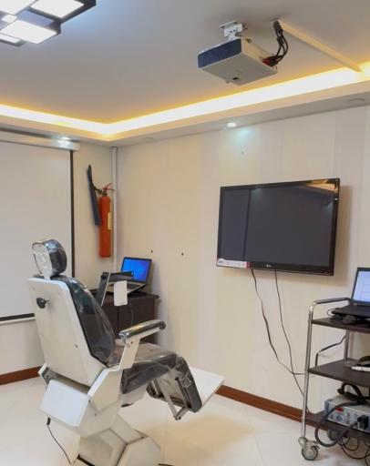 عکس شنوایی سنجی آوا