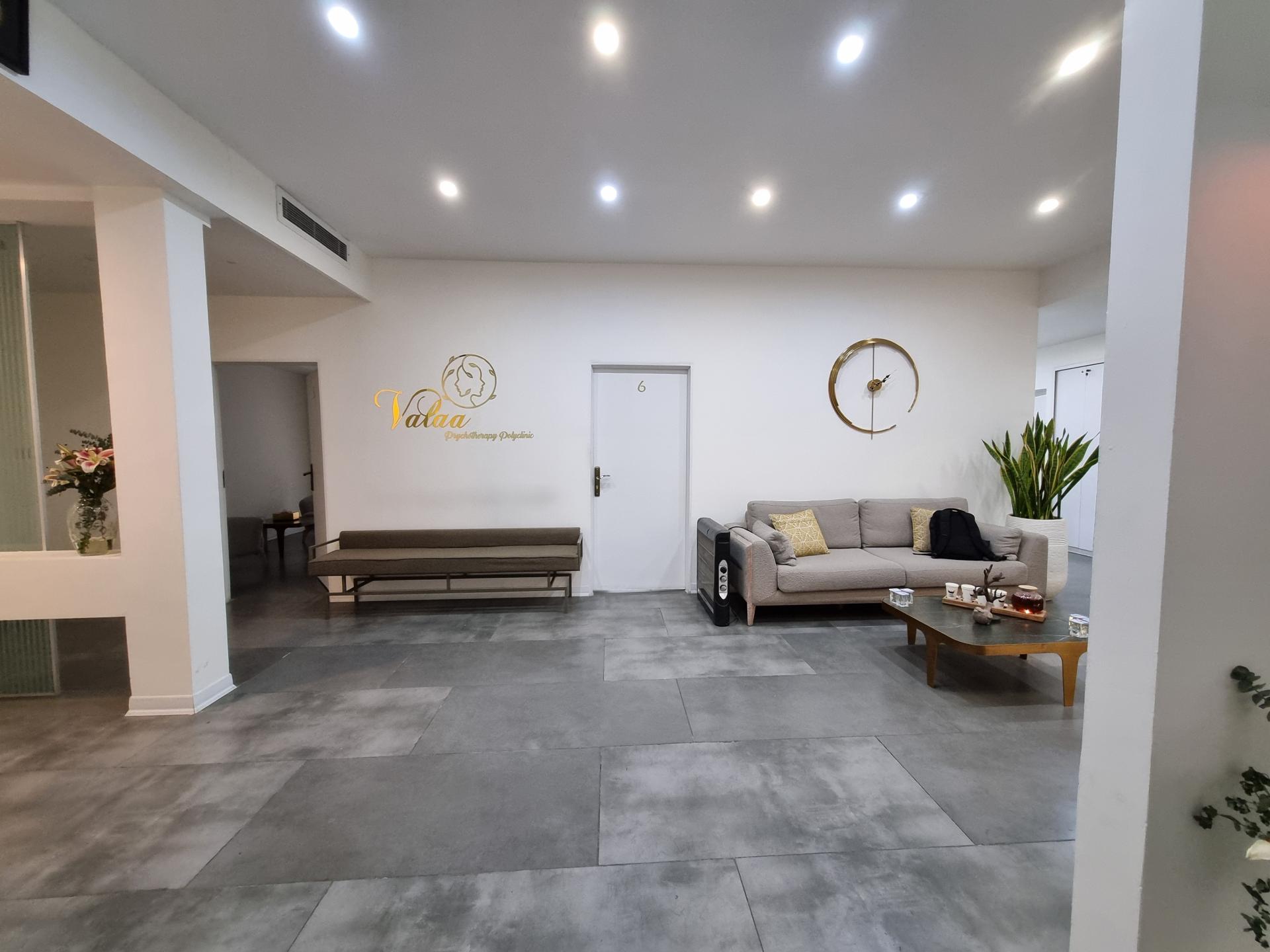 عکس پلی کلینیک روان درمانی والا