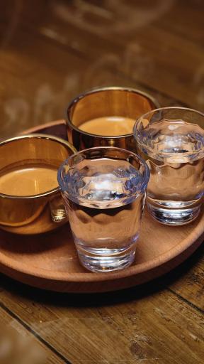 عکس کافی شاپ و فست فود موچی