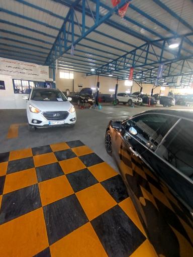 عکس نمایندگی هیوندای و کیا ۲۰۳ آسان کار