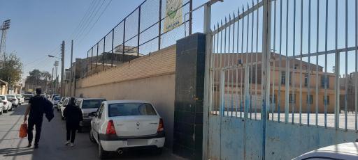 عکس سالن سرپوشیده چمن مصنوعی توحید