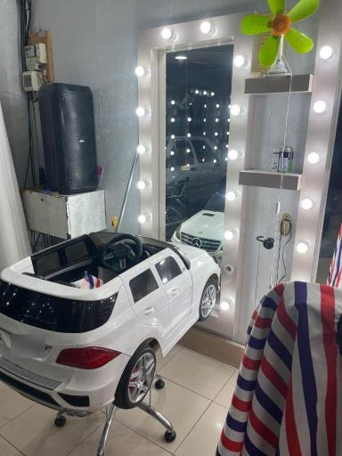 عکس پیرایش برنا