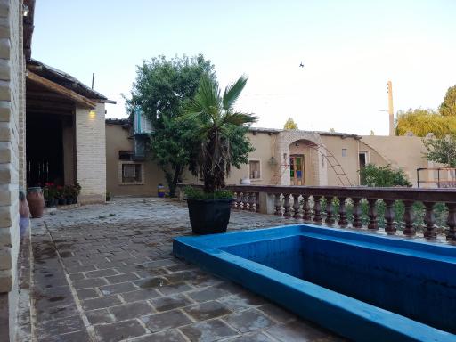 عکس مجموعه بوم‌گردی و سوارکاری پرنیان گلپا