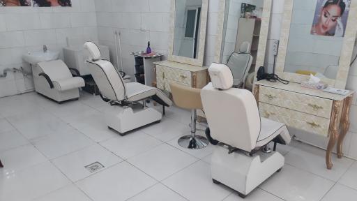 عکس سالن زیبایی دنیز