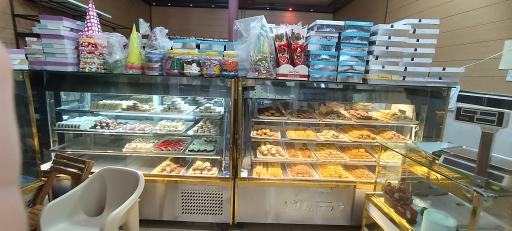 عکس قنادی قاضی 