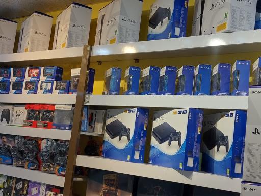 عکس پلی استیشن رضا