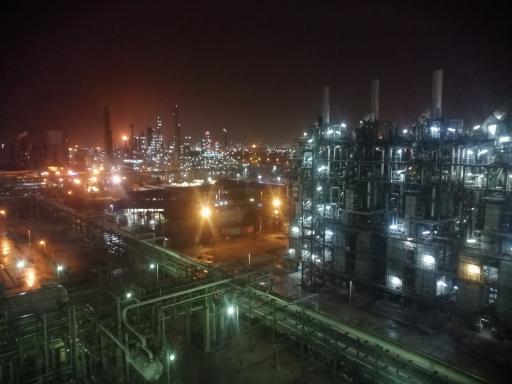 عکس شرکت پتروشیمی امیرکبیر