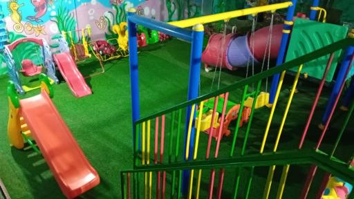 عکس مهدکودک قد و نیم قد