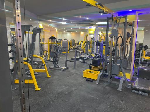 عکس باشگاه بدنسازی فتوحی 