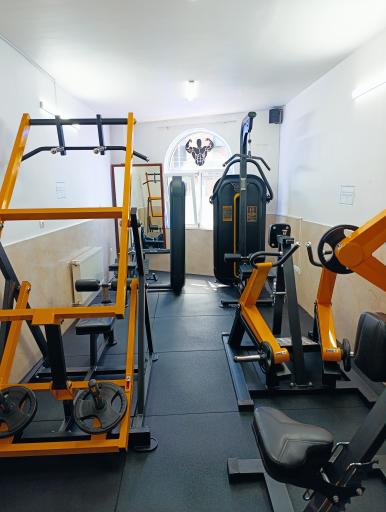 عکس باشگاه بدنسازی ایران