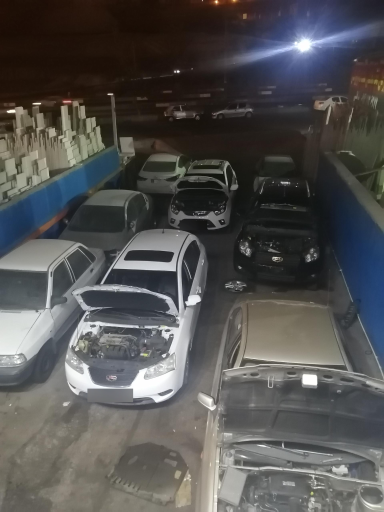 عکس کلینیک خودرویی نصیری 