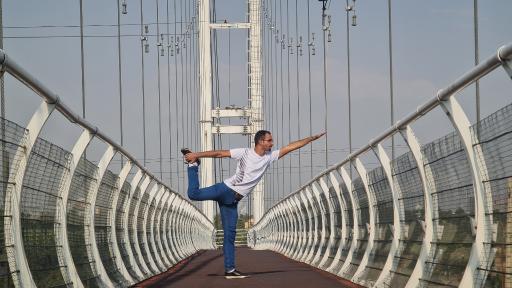 عکس پل معلق آسمان تهران