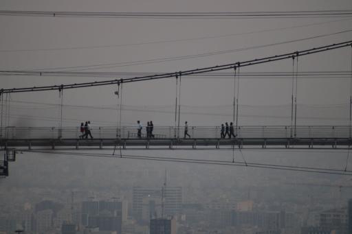 عکس پل معلق آسمان تهران