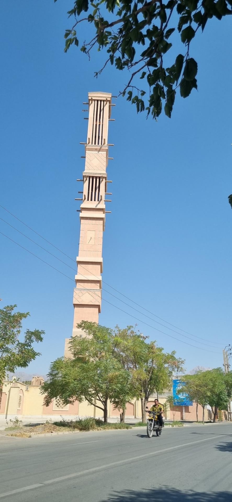 عکس بادگیر نمادین