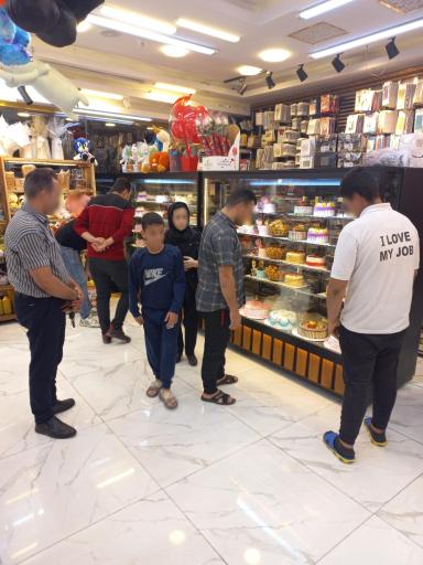 عکس شیرینی سرای کانولی