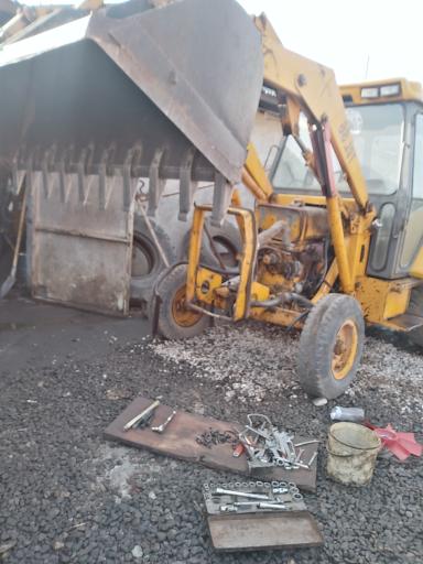 عکس تراشکاری و آهنگری ممتازه خبیری