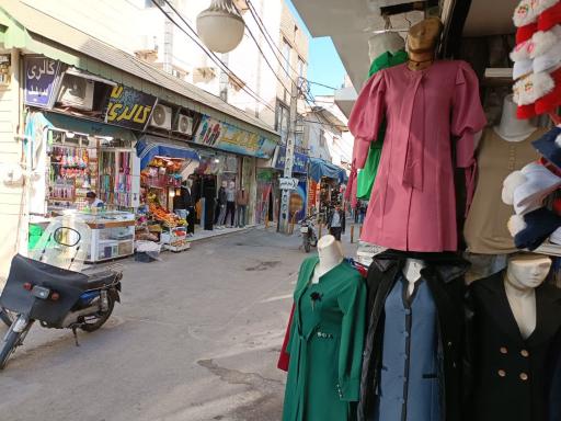 عکس فروشگاه پوشاک ماه (حاج حسن جاودانی) تاسیس ۱۳۴۱