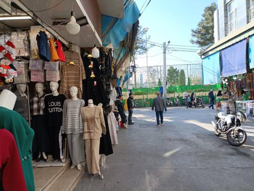 عکس فروشگاه پوشاک ماه (حاج حسن جاودانی) تاسیس ۱۳۴۱