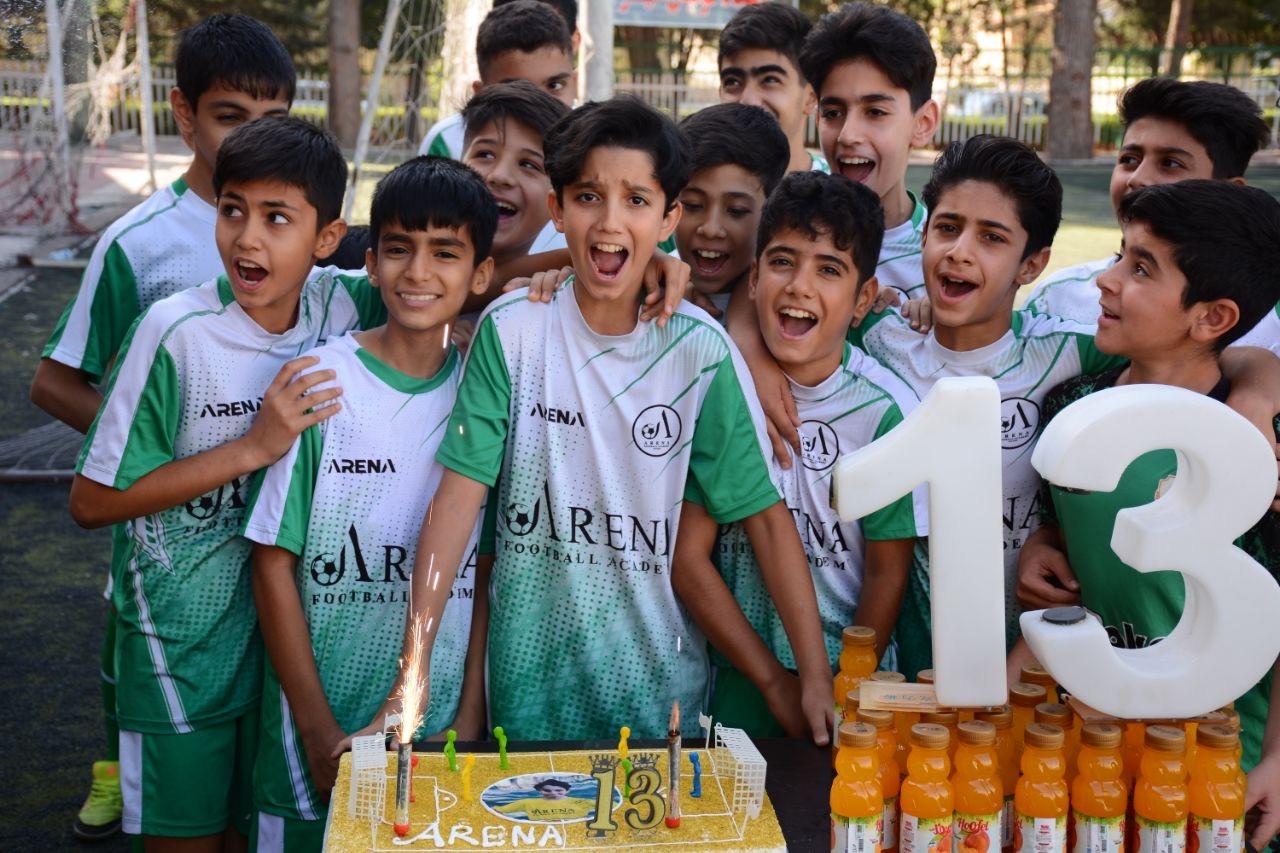 عکس اکادمی فوتبال آرنا