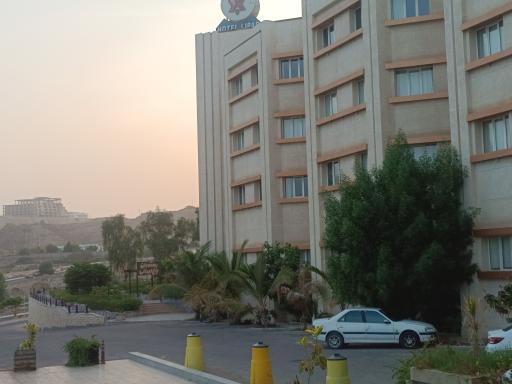 عکس هتل لیپار چابهار